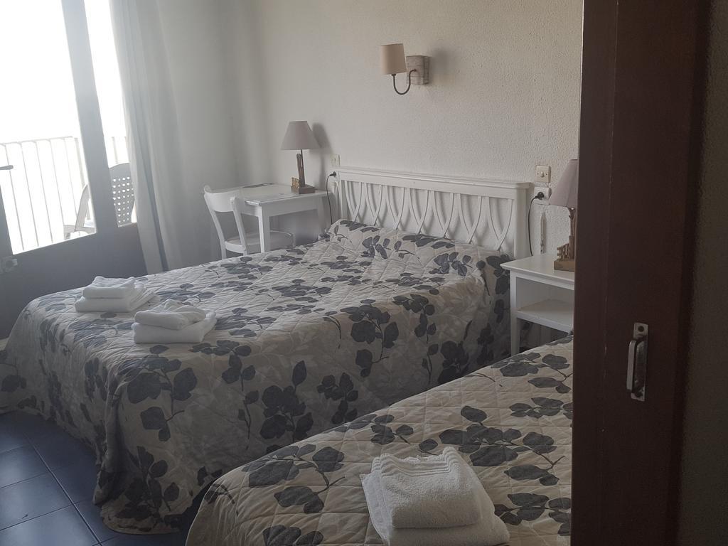 Hotel La Vigie - Face A La Mer Cerbère Exteriör bild